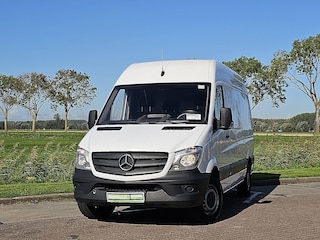 Mercedes-Benz Sprinter 213