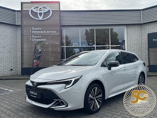 Toyota Corolla Touring Sports Hybrid 140 DYNAMIC STOEL/STUURVERW PARK-SENSOREN NAVI APPLE/ANDROID 17'' LM-VELGEN CAMERA AD-CRUISE CLIMA LED KEYLESS