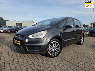 Ford S-MAX 2.0-16V/trekhaak/cruis control/appelcarplay