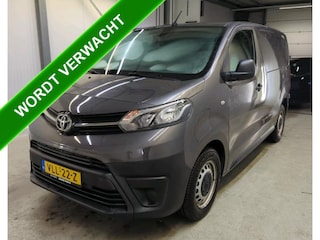 Toyota Proace Electric SOH 92% / 3Pers. / Pdc+Camera / Navigatie/ Airco / Cruise-ctr. / Apk 11-2027
