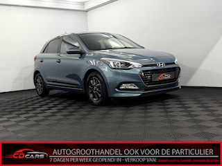 Hyundai i20 1.0 T-GDI Black Edition Camera, Navi, Airco, Rijstrook correctie, Cruise control, Sportief velgen, Mistlamp