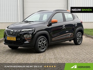 Dacia Spring Comfort Plus 27 kWh / Achteruitrijcamera / Dealer Onderhouden / Apple Carplay & Android Auto / 1e Eigenaar / Navigatie / Cruise Control /