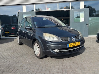 Renault Scénic 1.6-16V Tech Line / Airco / Navigatie / Pdc