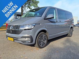 Volkswagen Transporter 2.0 TDI L2H1 30 DC Bulli Automaat | NL-Auto | Trekhaak | Blindspot | Park Assist | Airbag-Pack |