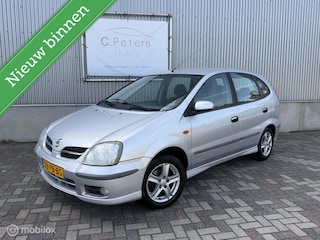 Nissan Almera Tino 1.8 Acenta Automaat 2004 / Airco / Trekhaak / Cruisecontrol / winterbandenset / NAP
