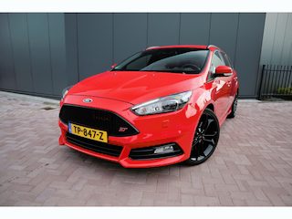Ford Focus Wagon 2.0 ST Mountune Leder Navigatie Camera Sony  Mountune Tuning