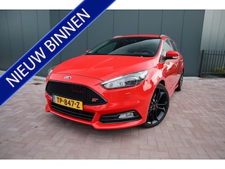 Ford Focus Wagon 2.0 ST Mountune Leder Navigatie Camera Sony  Mountune Tuning