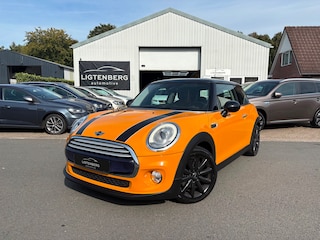 Mini Cooper 3-Deurs 1.5 Business Pano|Cruise|PDC|NAV|Uniek