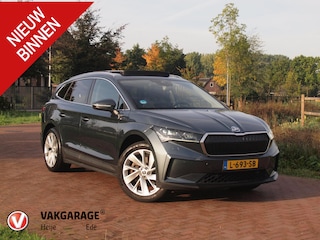 Skoda Enyaq iV 80 | Panoramadak | Trekhaak | Camera | Warmtepomp | Sfeerverlichting | ACC | NL-Auto |