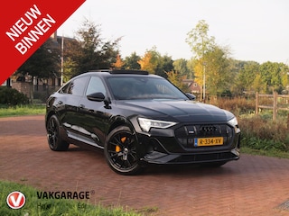 Audi E-tron 55 quattro S edition 95 kWh | Panoramadak | 360 Camera | Dubbele Laadpoort | Apple Carplay | ACC | NL-auto |