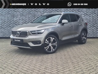 Volvo XC40 1.5 T4 Recharge Inscription | Adaptieve Cruise Control | Trekhaak | Parkeercamera | Stoel-/Stuur-/Voorruitverwarming | Standverwarming | Apple CarPlay & Android Auto |