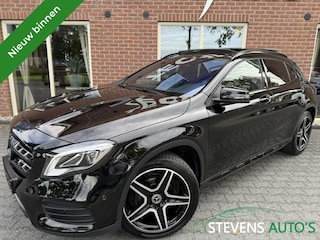 Mercedes-Benz GLA 200 Premium Plus AMG-Pakket 157PK Automaat SCHUIF.KANTELDAK / PANODAK / SPORTSTOELEN / FULL.LED / NAVI / PDC