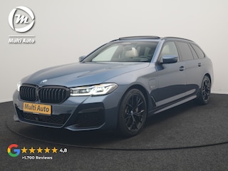 BMW 5-serie Touring 530e M Sport PHEV 293pk Dealer O.H. | Active Steering | Trekhaak Af Fabriek | Panodak | Head Up | Adaptive Cruise | Adaptief Onderstel | Camera | Laser LED | Lederen Comfortstoelen Memory & Verwarmd | Sfeerverlichting | Blis | Plug In Hybrid |