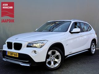 BMW X1 XDrive18d Business NIEUW BINNEN! | NETTE AUTO | TREKHAAK