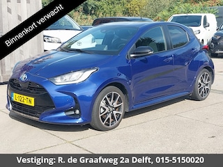 Toyota Yaris 1.5 Hybrid Executive | Navigatie | Stoelverwarming | Half Leder | Privacy Glas |