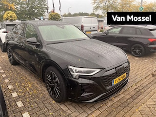 Audi Q8 e-tron 55 quattro S Edition 115 kWh | Navigatie | Zwart pakket | Cruise control | Panorama dak | Stoelverwarming |