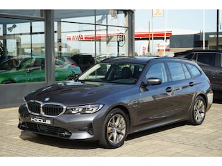 BMW 3-serie Touring 330e | trekhaak | ACC