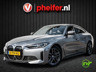 BMW i4 eDrive40 High Executive 84 kWh SOH 95% Trekhaak/ Head up/ Leer/ Sportstoelen/ Stoelverwarming/ Carplay/ Laser LED/ Camera