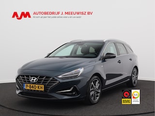 Hyundai i30 Wagon 1.5 T-GDi MHEV Premium/ lage km/ trekhaak afneembaar!