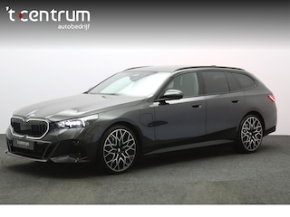 BMW 5-serie Touring 530e xDrive 300 PK M Sport Pro Edition PHEV, Panoramadak, Trekhaak, H/K Sound, Head-Up