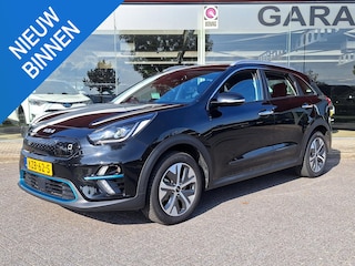 Kia Niro e-Niro ComfortLine 64 kWh | SOH: 97,1% | Warmtepomp | 3 Fase | Climate | Stoelverwarming | Adaprtive CC | Camera |