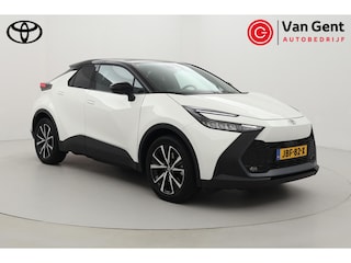 Toyota C-HR 2.0 Plug-in Hybrid 220 Dynamic | Trekhaak | Warmtepomp | Dodehoek detectie | Stoel-/stuurverwarming | Apple Carplay / Android Auto | Keyless | Parkeersensoren voor/achter | 18 inch