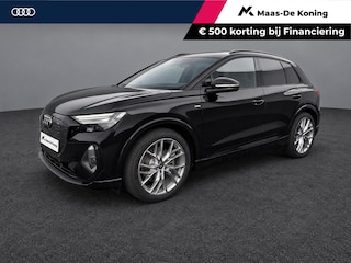 Audi Q4 45 quattro 286pk S Edition 82 kWh · Trekhaak · 21'' Velgen · Apple/Android Car Play · Camera · Stoelverwarming ·