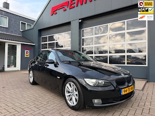 BMW 3-serie Coupé 325i High Executive / Schuifdak / Sportleder / 6 Cilinder / Youngtimer.