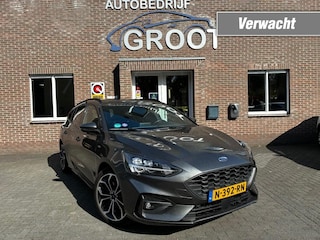 Ford Focus 1.0 EBH ST LINE X