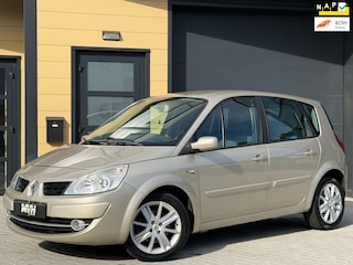 Renault Scénic 2.0-16V Business Line - Airco - Trekhaak - Cruise Control - APK tot Maart 2027