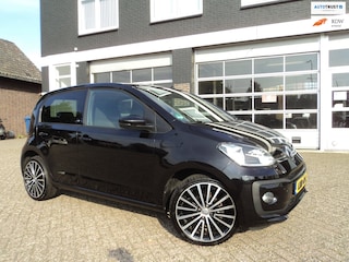 Volkswagen Up 1.0 BMT high up! Cruise PDC Stoelverwarming