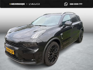 Lynk & Co 01 1.5 Plug-in Hybrid | PHEV | Black Pack | Panoramadak | 360 Graden Camera | Parkeersensoren | Infinity Audio | Keyless Entry | Elektrische Achterklep | Elektrisch Verstelbare Stoel | LED Koplampen | Cruise Control Adaptief | Dodehoekdetectie | Stoelverwarming | Navigatie | Apple Carplay  | Android Auto