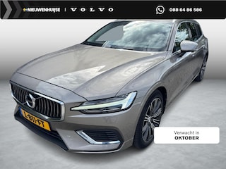 Volvo V60 2.0 T8 Recharge AWD Inscription | Plug-in Hybrid (PHEV) | Trekhaak | Panoramadak | Harman Kardon Audio | Achteruitrijcamera | Parkeersensoren | Keyless Entry | Elektrische Achterklep | Elektrisch Verstelbare Voorstoelen | Stoelverwarming | Cruise Control Adaptief | BLIS | Navigatie