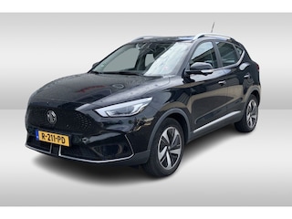 MG ZS EV Long Range Luxury 70 kWh / Trekhaak / Panoramadak / Camera / Leder / CarPlay / Keyless / 17'' / Stoelverwarming / Dodehoek / DAB / ACC