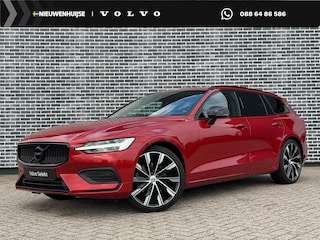 Volvo V60 2.0 T4 Momentum Pro | Trekhaak | Achteruitrijcamera | Parkeersensoren | Elektrische Achterklep | Lichtmetalen Velgen | LED Koplampen | Cruise Control Adaptief | BLIS | Navigatie | Apple Carplay | Android Auto