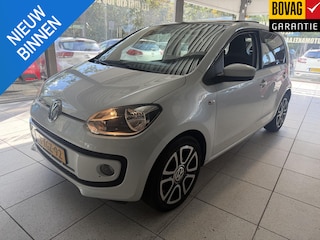 Volkswagen Up 1.0 high up! BlueMotion | PANORAMA DAK | 16'' LMV | AIRCO | NAVI | 2E EIGENAAR |