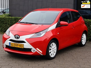 Toyota Aygo 1.0 VVT-i x-play|Camera|Cruise|Airco|2e Eigenaar