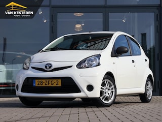 Toyota Aygo 1.0 12V VVT-I 5DRS | Airco | Stuurbekr. | C.V. | El. Ramen | LMV | NL Auto |