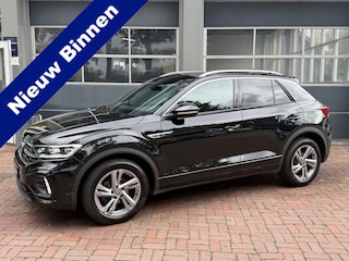 Volkswagen T-Roc 1.5 TSI R-Line Edition Edition | IQ Light | Trekhaak | Camera | ACC | Ergo-active 2025 km 17.000 Nap