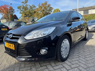 Ford Focus 1.0 EcoBoost Titanium 125pk,Apk 15/11/27,Airco,Cruise,Navi,Leder