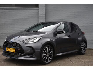 Toyota Yaris 1.5 Hybrid 130 GR SPORT Automaat 130pk | Apple Carplay/Android Auto | Sportieve afstelling onderstel | Sportstoelen |
