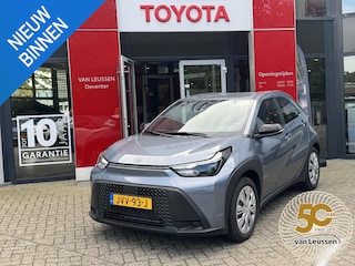 Toyota Aygo Hybrid 115 play APPLE/ANDROID CARPLAY ADAPTIEVE CRUISE PARKEERCAMERA
