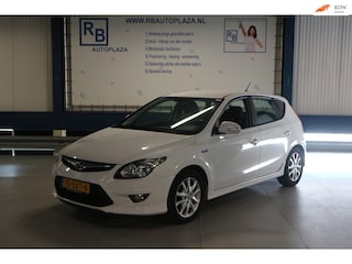 Hyundai i30 1.6i i-Motion / AIRCO / WHITE PACK / APK 2027 ! ! !