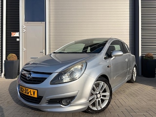 Opel Corsa 1.4-16V Sport/OPC uitvoering/Airco/Cruise control/