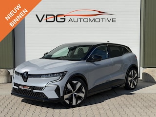 Renault Mégane EV60 Comfort Range Techno / Snellader / SOH 94% / WLTP 450 / 20" Lm velgen / Navigatie / Carplay / Stuurverw. / Stoelverw. / Parkeer Camera