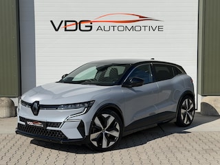 Renault Mégane EV60 Comfort Range Techno / Snellader / SOH 94% / WLTP 450 / 20" Lm velgen / Navigatie / Carplay / Stuurverw. / Stoelverw. / Parkeer Camera