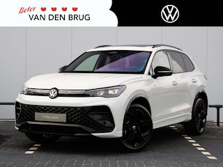 Volkswagen Tiguan R-Line Edition 1.5 eHybrid 272 PK | LED Matrix | Panoramadak | Trekhaak | Head Up display | 20" inch velgen | Camera |