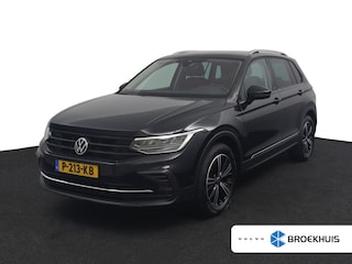 Volkswagen Tiguan 1.5 TSI Active | Trekhaak | Camera | Navigatie | Stoel/Stuur Verwarming | Digitaal Dashboard | LED | Dodehoek Detectie | Adaptive Cruise