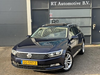 Volkswagen Passat Variant 1.8 TSI Highline Pano / LED 1e Eig