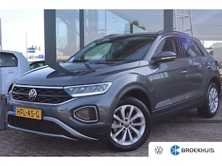 Volkswagen T-Roc 1.5 TSI Life Edition 150PK TREKHAAK | Achteruitrijcamera | Airco | Cruise control adaptief